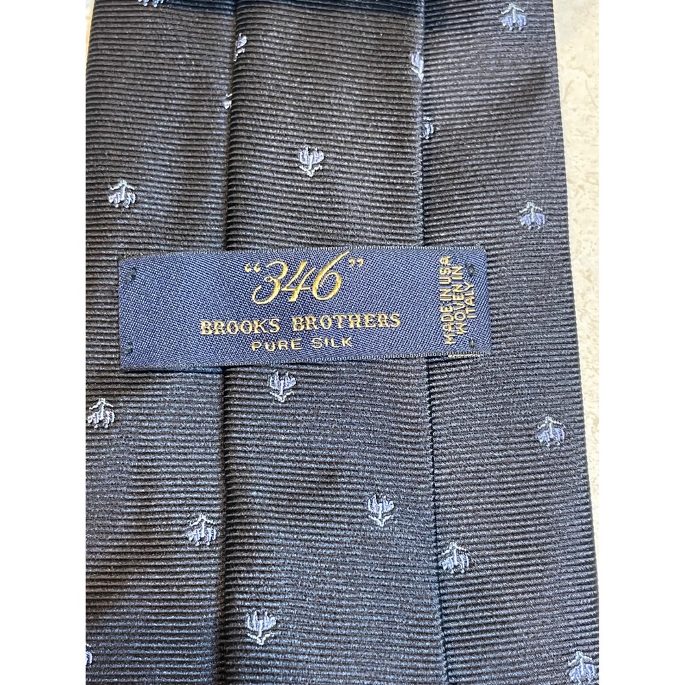 Brooks Brothers 346 Men's Silk Tie Black Gray Geometric Woven Italy Made USA